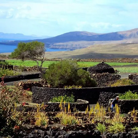 Tamarindos Апартаменты *